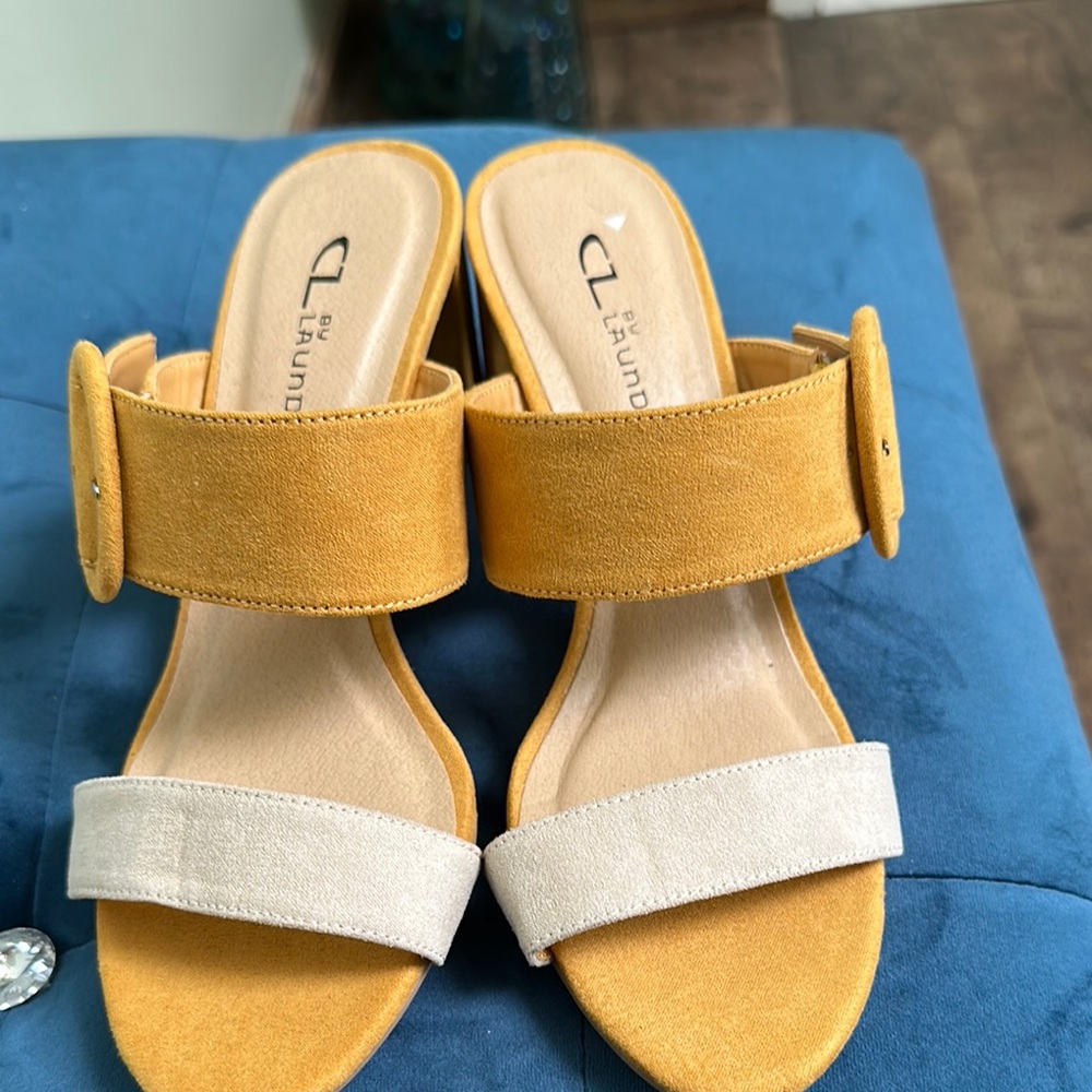 CL by Chinese Laundry Women's Yellow and Cream Sandals